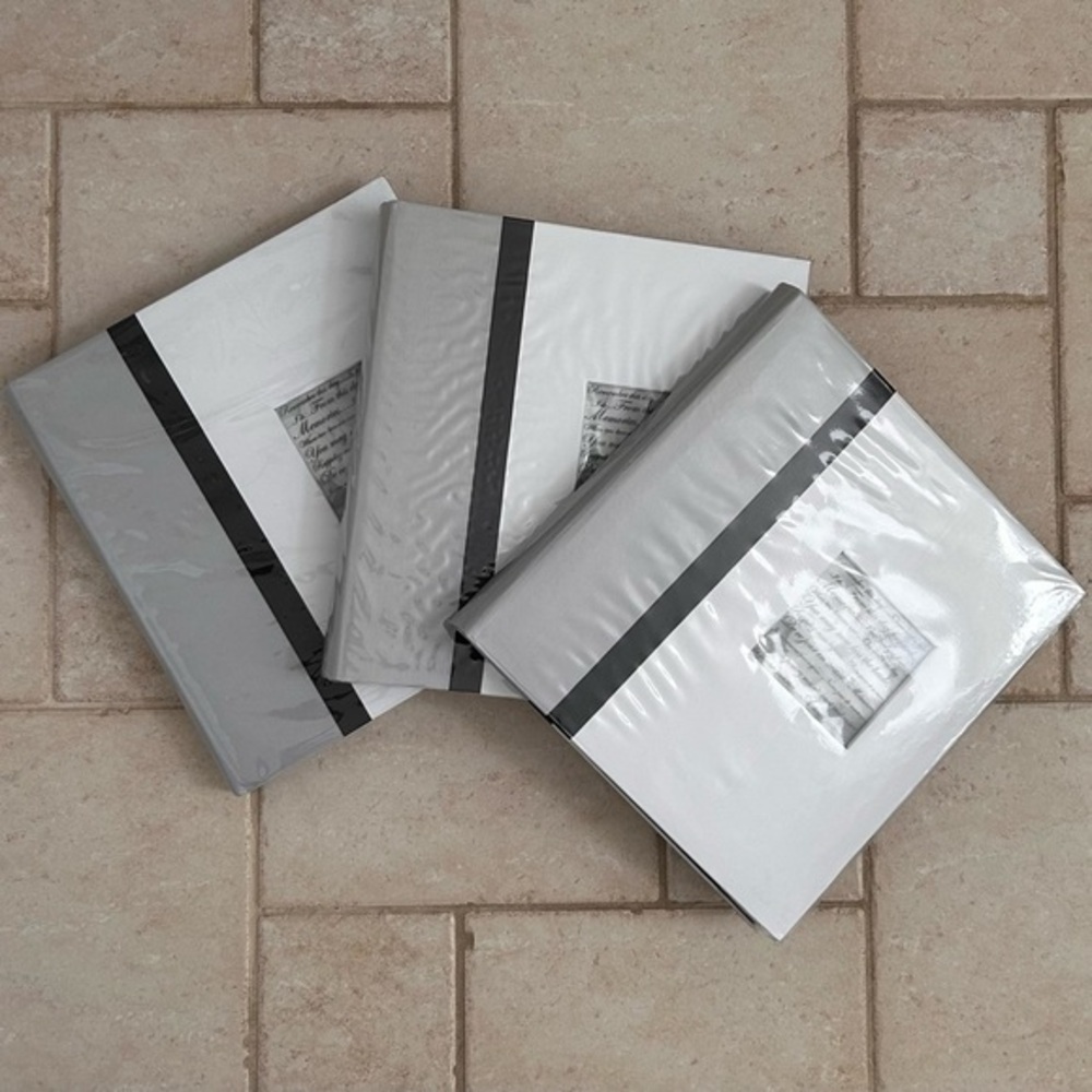 NWT Wedding Album, Holds 250 4x6 Photos, with 5-Up Album Refill Pages